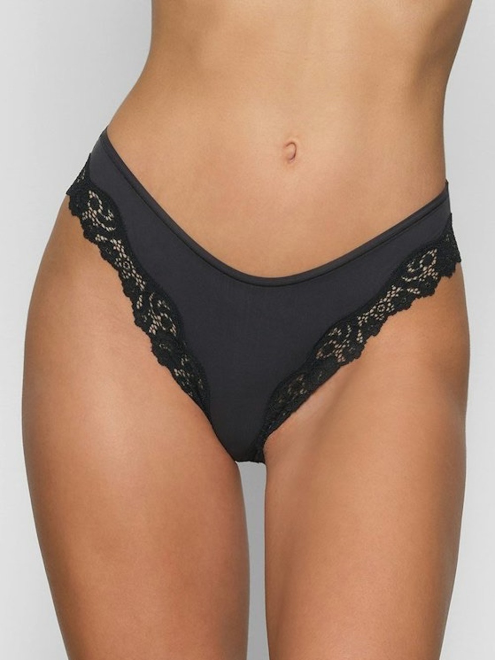 SKIMS Fits Everybody Lace-Trim Tanga